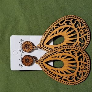 Wooden earrings